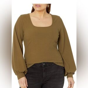 Lucy’s Whims “The Drop” Square Neck Balloon Sleeve Top